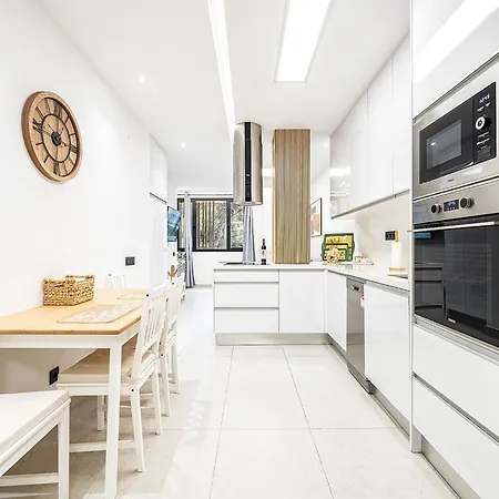 Beachside With Modern Comfort Holiday home *